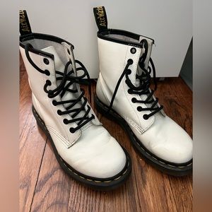 White Dr. Martens boots size 6